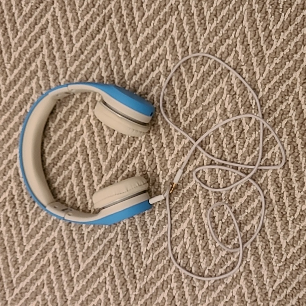 EUC NENOS Volume Limited Headphones for Kids Foldable